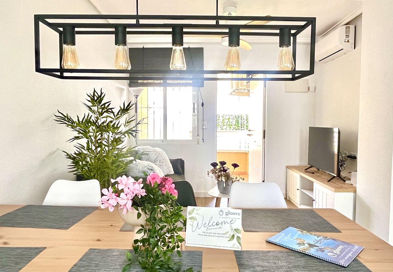 Apartamento en Torrevieja - The Illuminated House by Gloove