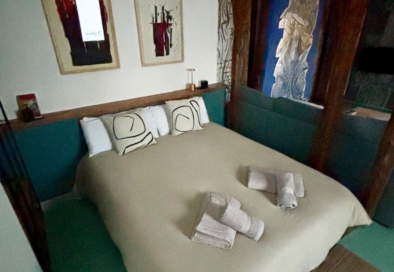 Apartamento en Cuenca - Casa Colgada “Mirador de Leonor” by Gloove