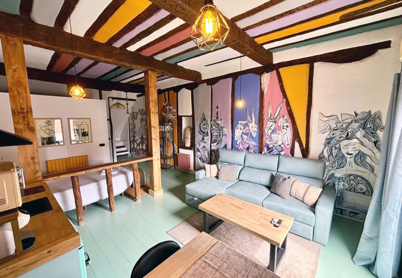 Estudio en Cuenca - Casa Colgada “Mirador de Leonor II” by Gloove