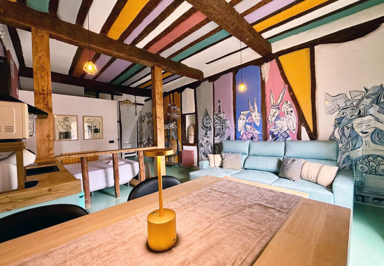 Estudio en Cuenca - Casa Colgada “Mirador de Leonor II” by Gloove
