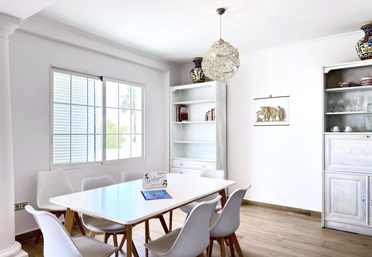 Chalet en Denia - Beachfront Paradise By Gloove
