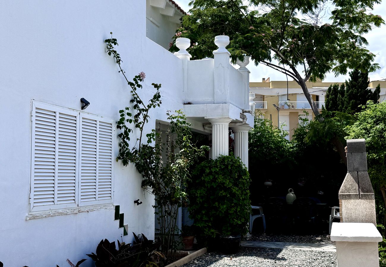 Chalet en Denia - Beachfront Paradise By Gloove