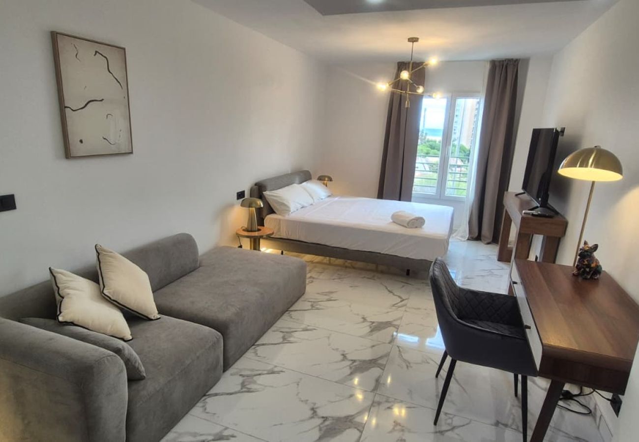 Alquiler por habitaciones en Alicante - Mac Suites 2 By Gloove
