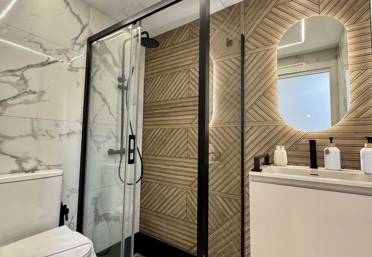 Alquiler por habitaciones en Alicante - Mac Suites 2 By Gloove