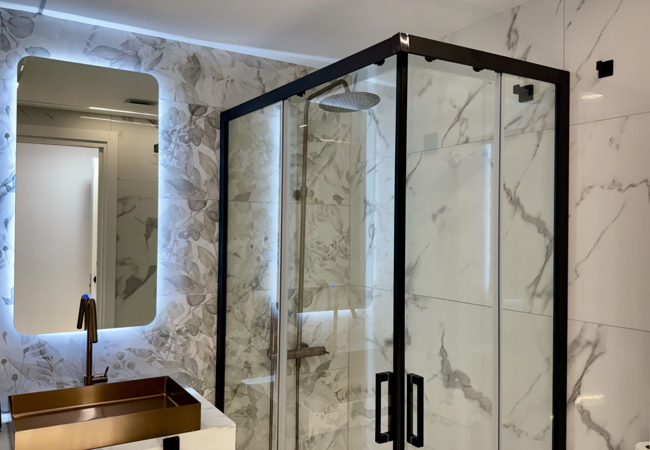 Alquiler por habitaciones en Alicante - Mac Suites 3 By Gloove