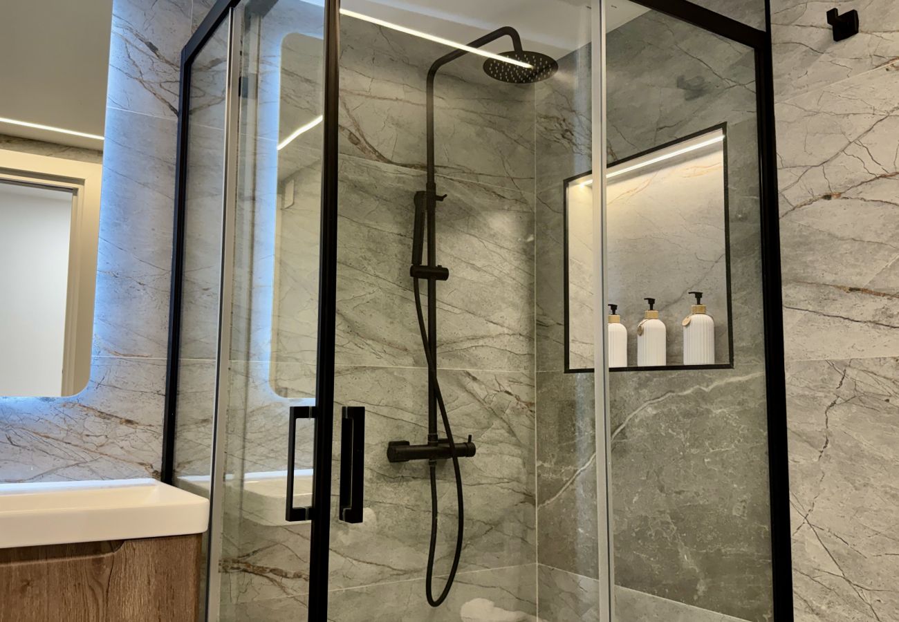 Alquiler por habitaciones en Alicante - Mac Suites 4 By Gloove