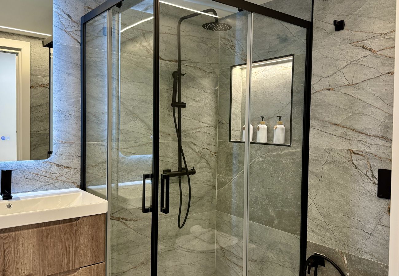 Alquiler por habitaciones en Alicante - Mac Suites 4 By Gloove
