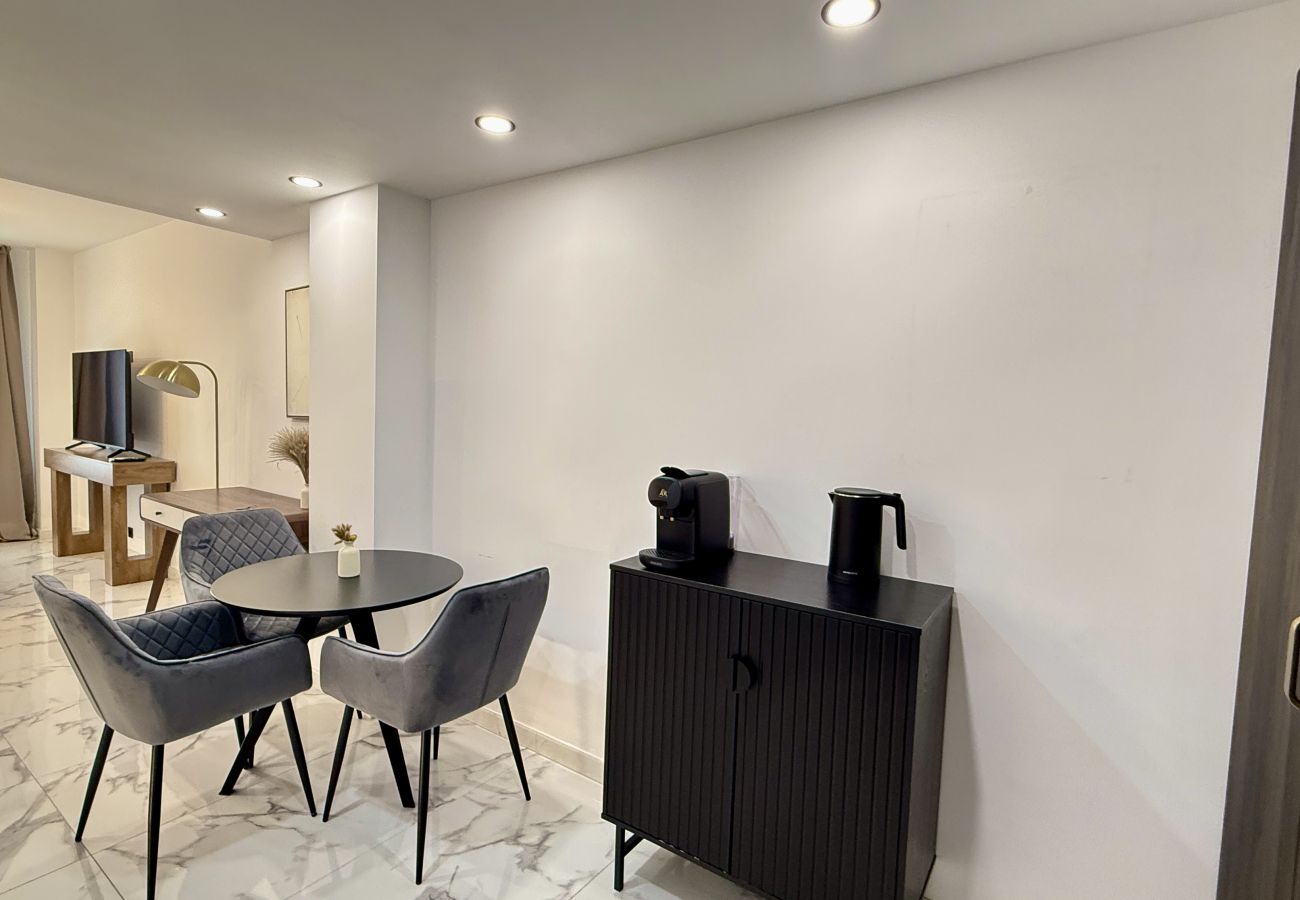 Alquiler por habitaciones en Alicante - Mac Suites 5 By Gloove
