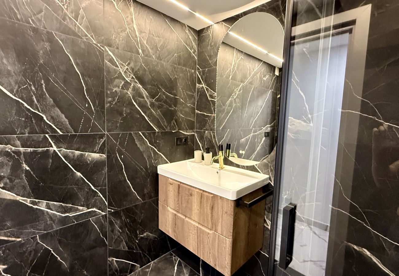 Alquiler por habitaciones en Alicante - Mac Suites 5 By Gloove