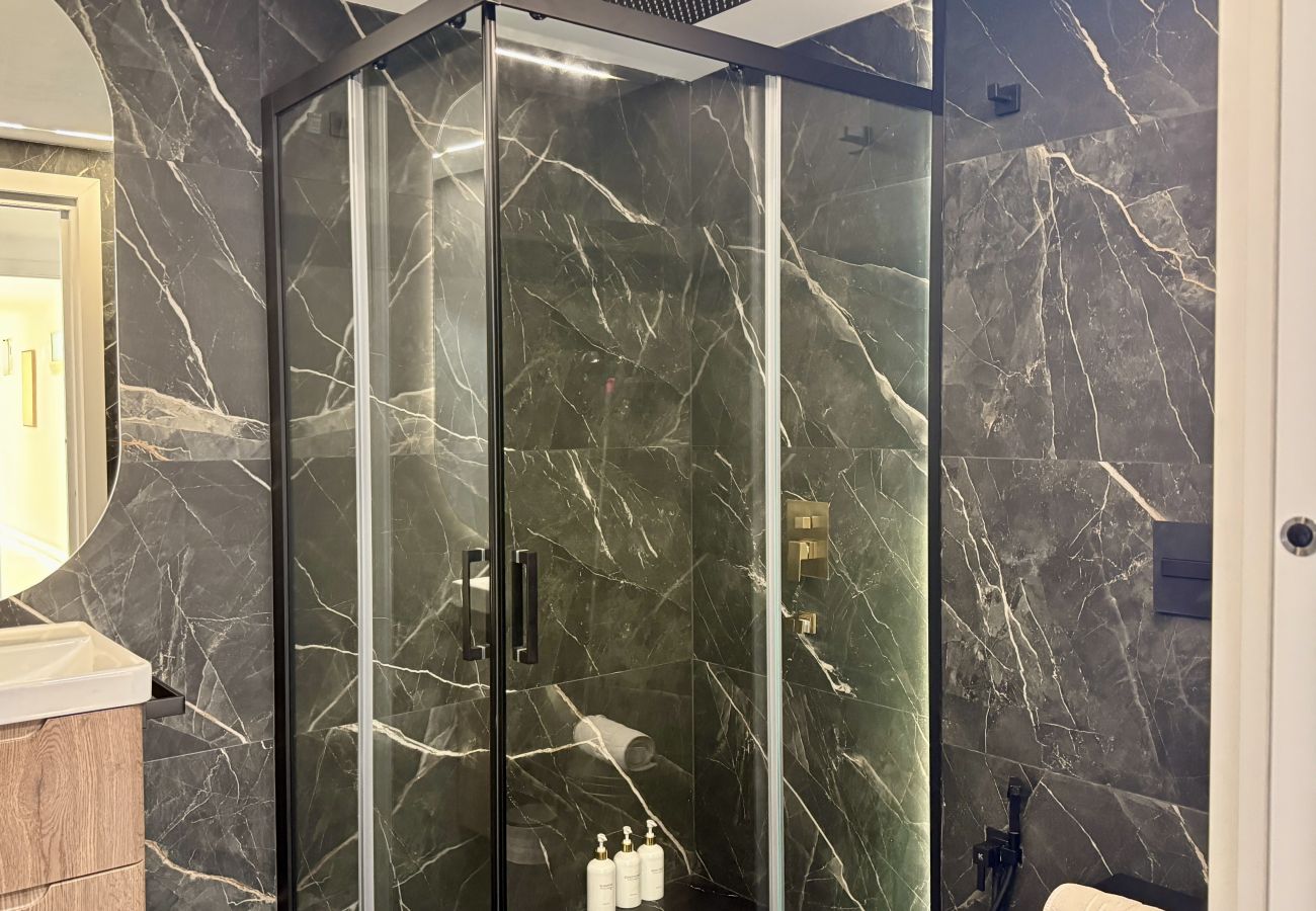 Alquiler por habitaciones en Alicante - Mac Suites 5 By Gloove