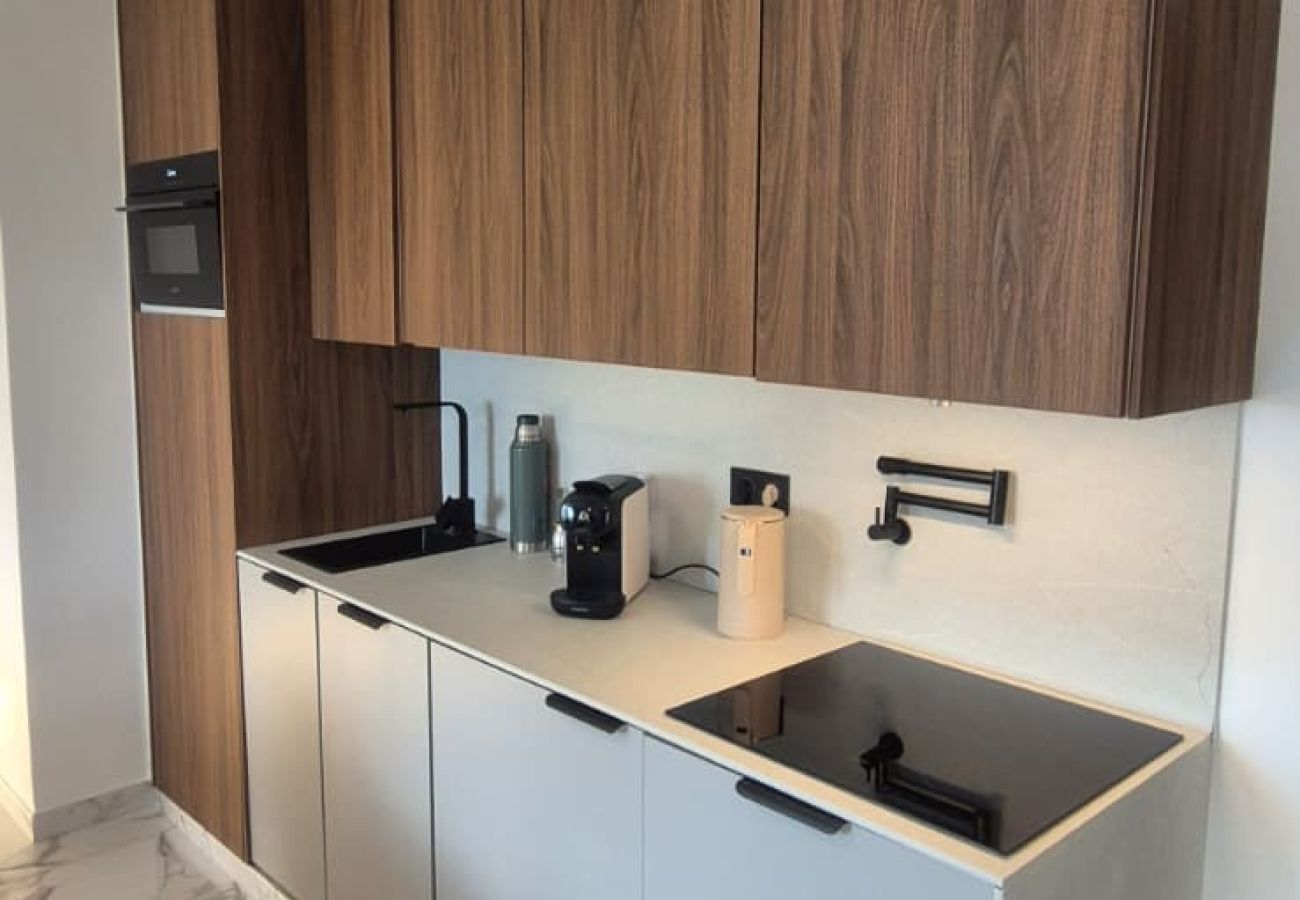Estudio en Alicante - Mac Suites 1 By Gloove